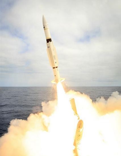 Hải quân Australia thử nghiệm tên lửa phòng không SM-2